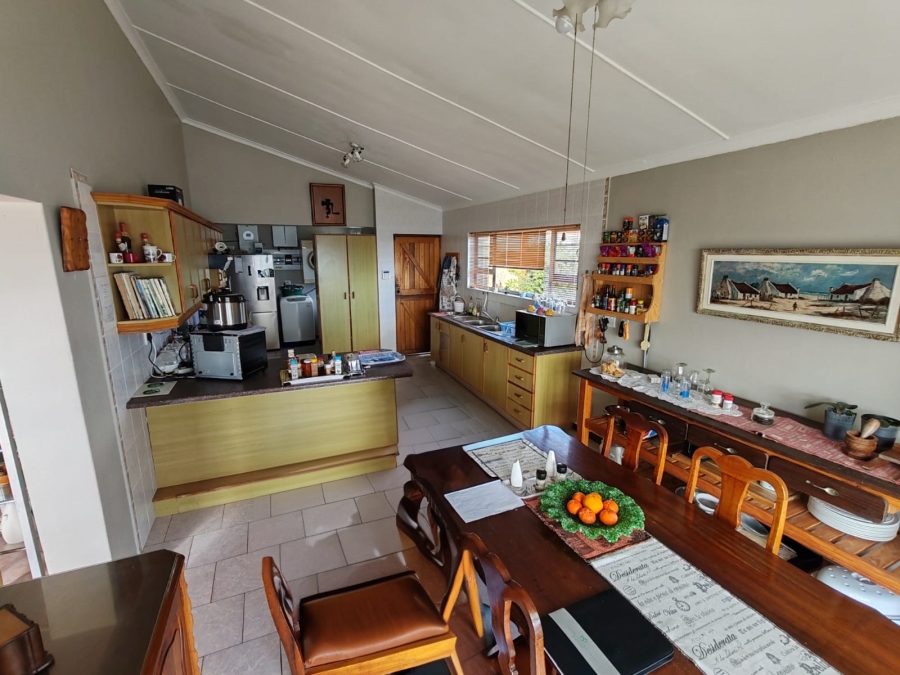 5 Bedroom Property for Sale in Perlemoenbaai Western Cape